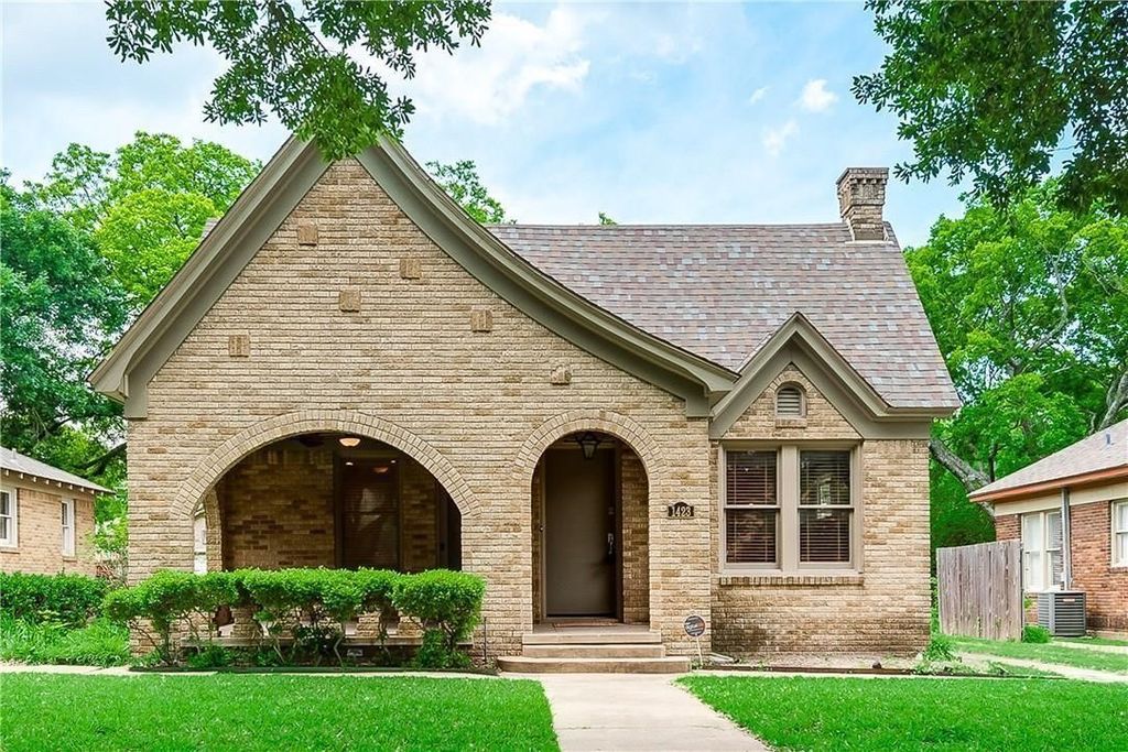 1423 Hollywood Avenue, Dallas, TX 75208