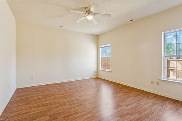 103 Nathan PL, Yorktown, VA 23692