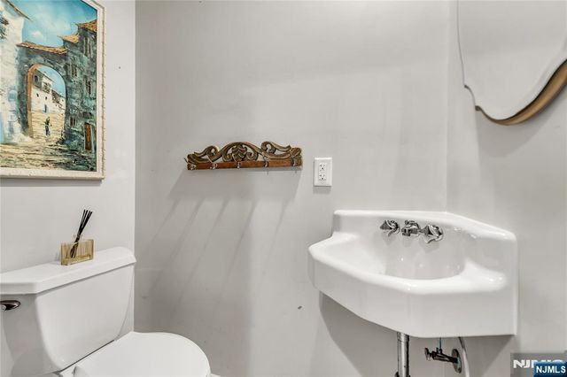 84 Briarwood Avenue, Norwood, NJ 07648