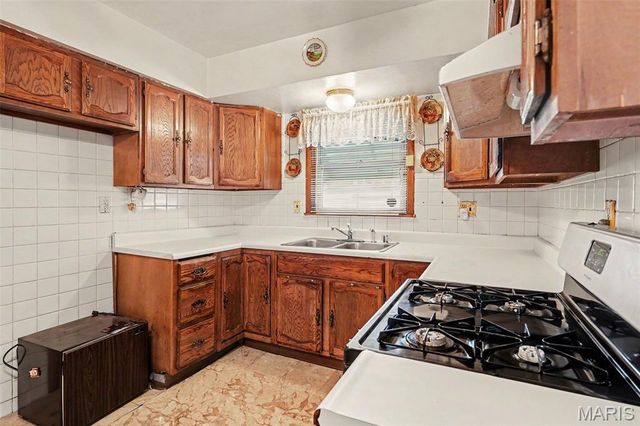 5125 Wallingford Drive, Ferguson, MO 63121