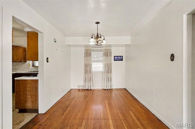 5125 Wallingford Drive, Ferguson, MO 63121
