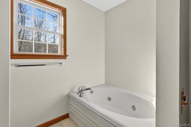 98 Black Creek Road, Esopus, NY 12429