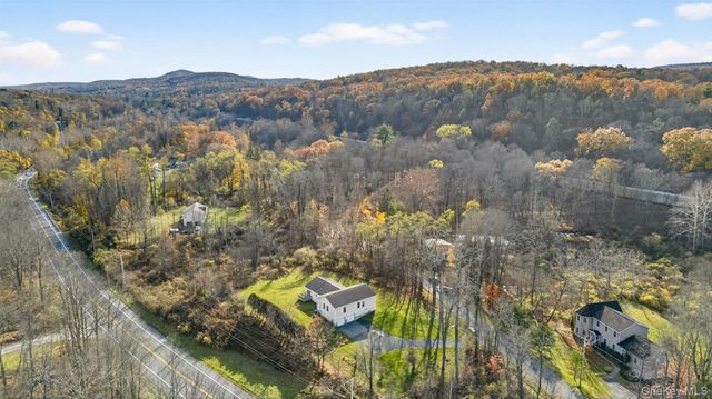 98 Black Creek Road, Esopus, NY 12429