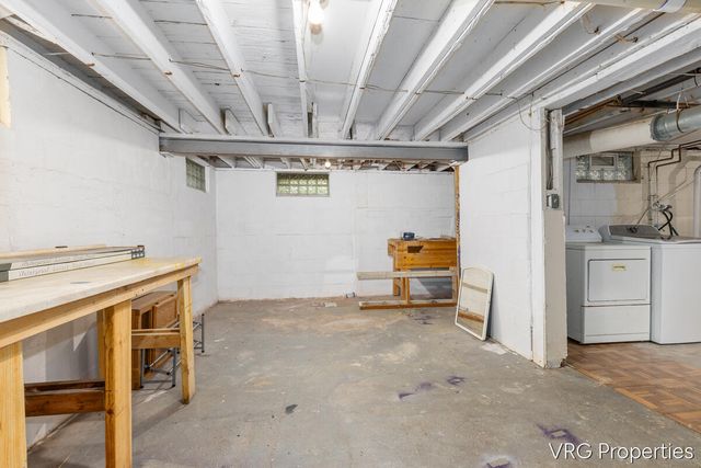 3205 Charlesgate Avenue SW, Wyoming, MI 49509