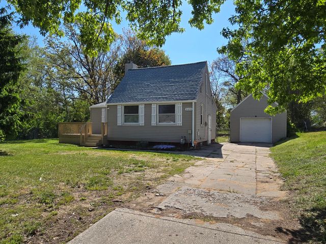 3205 Charlesgate Avenue SW, Wyoming, MI 49509