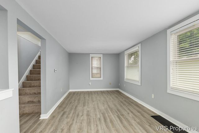 3205 Charlesgate Avenue SW, Wyoming, MI 49509