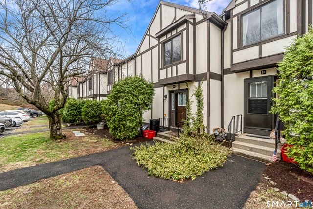 204 New Haven Avenue 6H, Derby, CT 06418