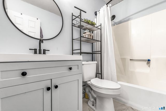 204 New Haven Avenue 6H, Derby, CT 06418