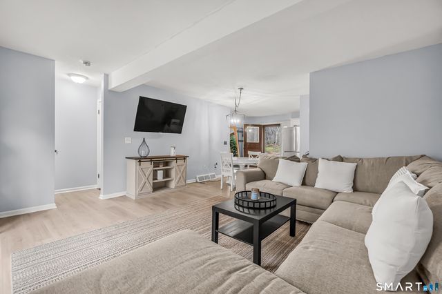 204 New Haven Avenue 6H, Derby, CT 06418