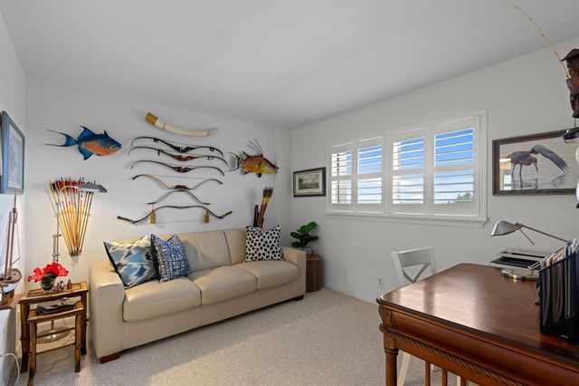 555 NW 4th Avenue Apt 501, Boca Raton, FL 33432