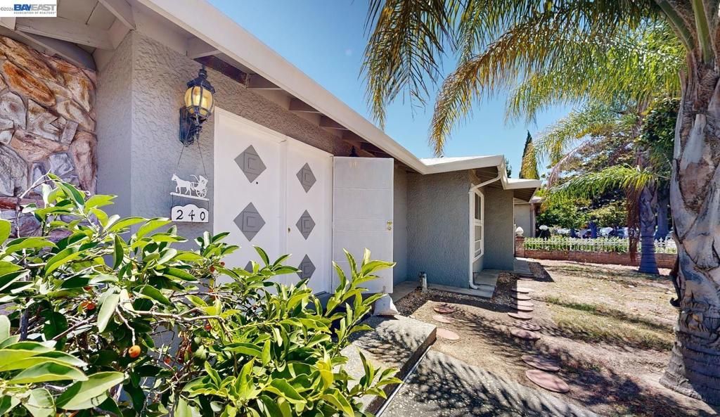 Image 30 of property listing at 240 Richfield Dr, San Jose, CA 95129