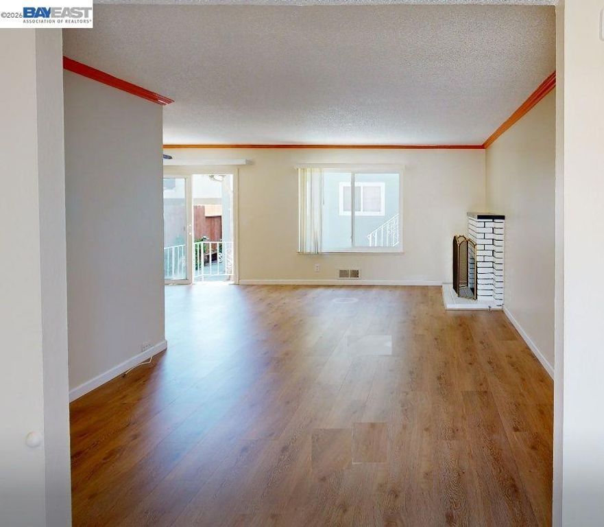 Image 5 of property listing at 240 Richfield Dr, San Jose, CA 95129