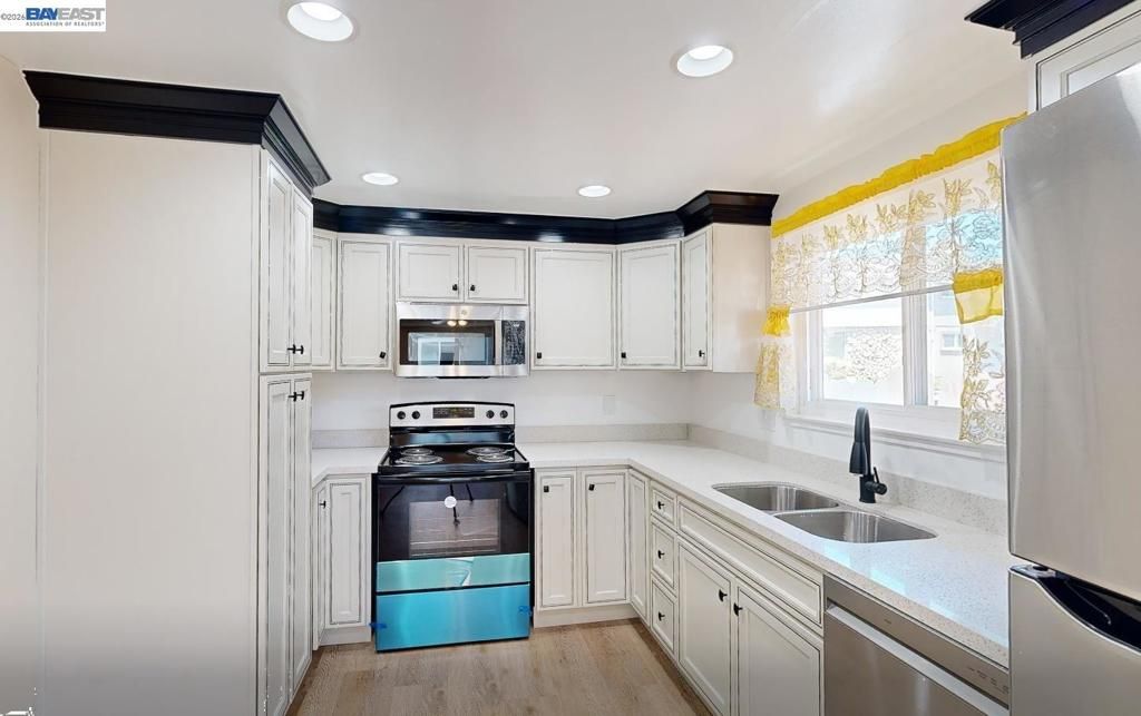 Image 7 of property listing at 240 Richfield Dr, San Jose, CA 95129
