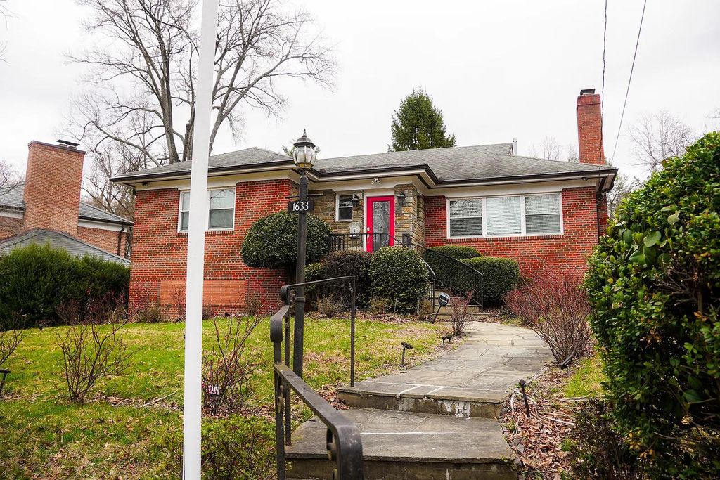 1633 KALMIA RD NW, Washington, DC 20012