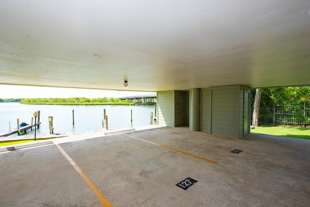 18809 Egret Bay Boulevard 127, Webster, TX 77058