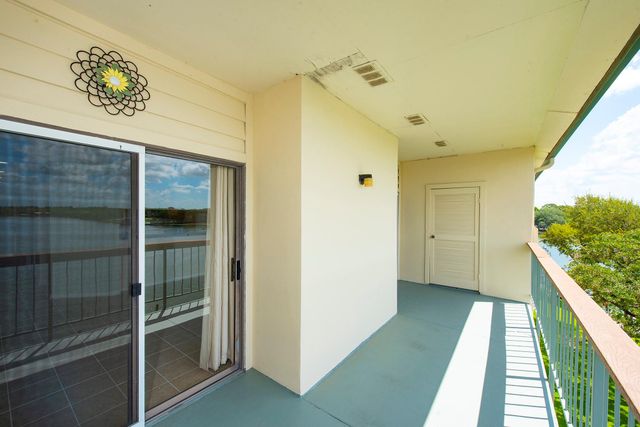 18809 Egret Bay Boulevard 127, Webster, TX 77058