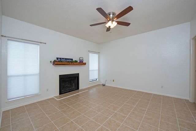 18809 Egret Bay Boulevard 127, Webster, TX 77058