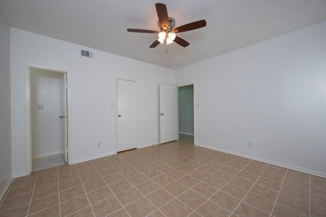 18809 Egret Bay Boulevard 127, Webster, TX 77058