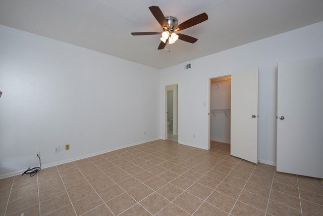 18809 Egret Bay Boulevard 127, Webster, TX 77058