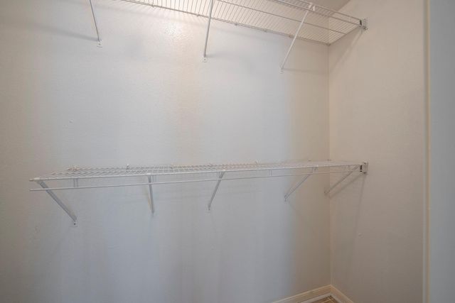 18809 Egret Bay Boulevard 127, Webster, TX 77058