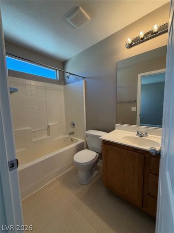 8432 Viansa Loma Avenue, Las Vegas, NV 89149