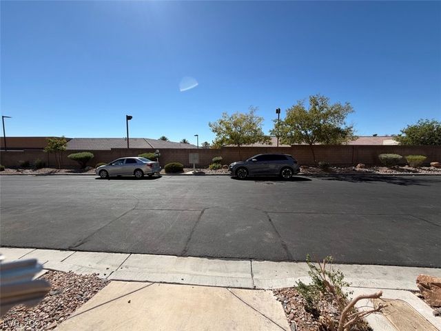 8432 Viansa Loma Avenue, Las Vegas, NV 89149