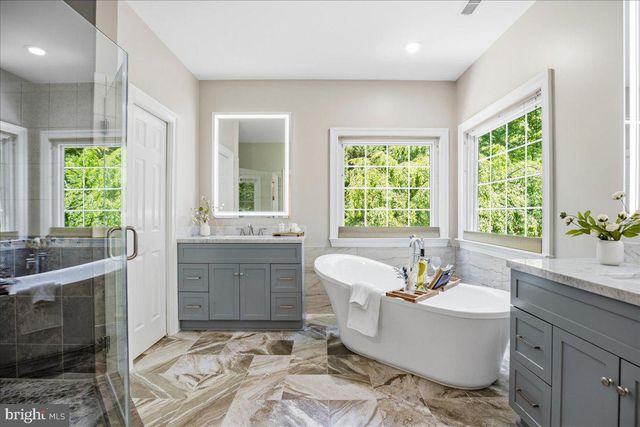 3285 CHANNEL CT, Huntingtown, MD 20639