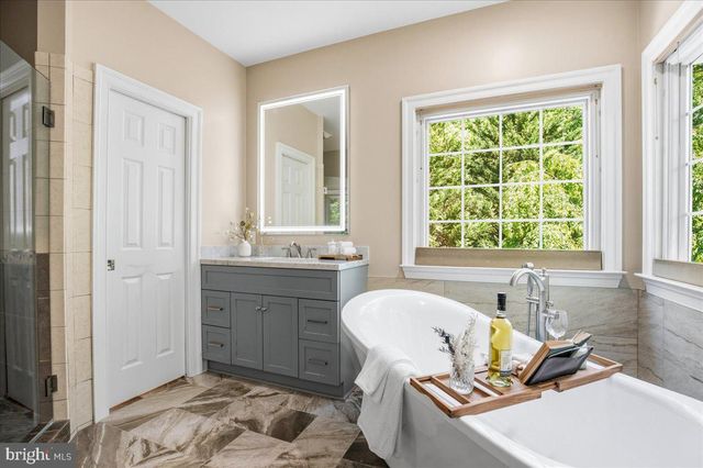 3285 CHANNEL CT, Huntingtown, MD 20639