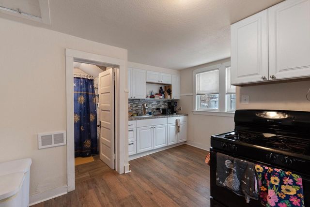 1224 S 73rd STREET, West Allis, WI 53214