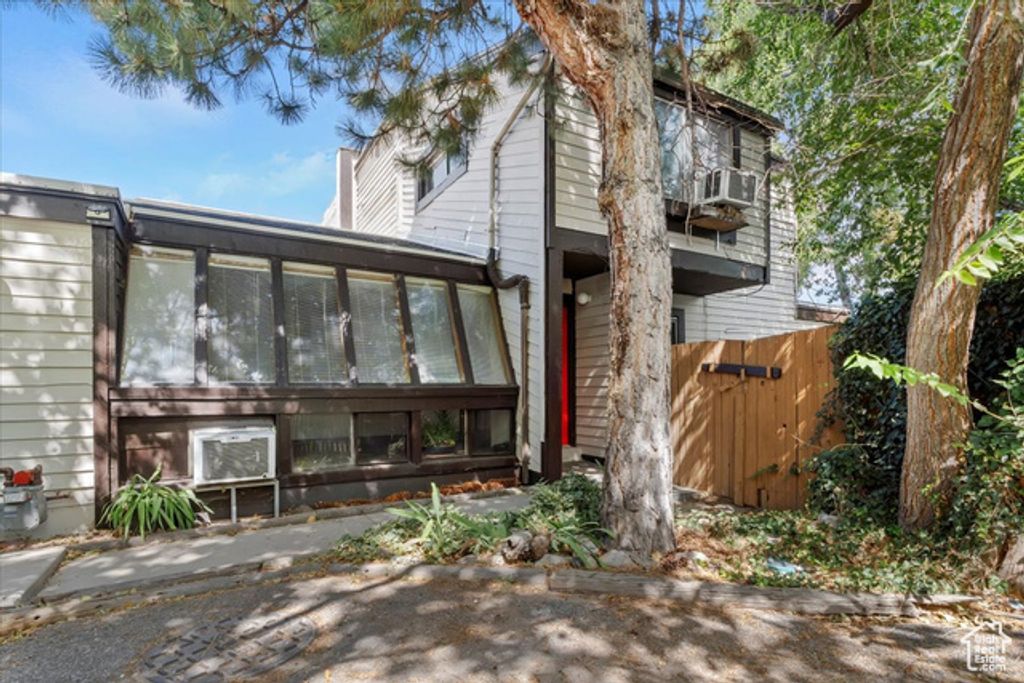 2262 W 4240 S, Taylorsville, UT 84129