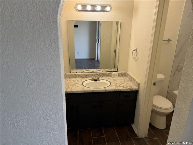 520 Gentleman Rd Apt 19, San Antonio, TX 78201