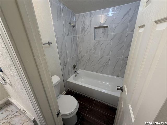 520 Gentleman Rd Apt 19, San Antonio, TX 78201