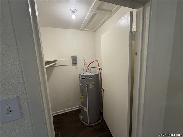 520 Gentleman Rd Apt 19, San Antonio, TX 78201