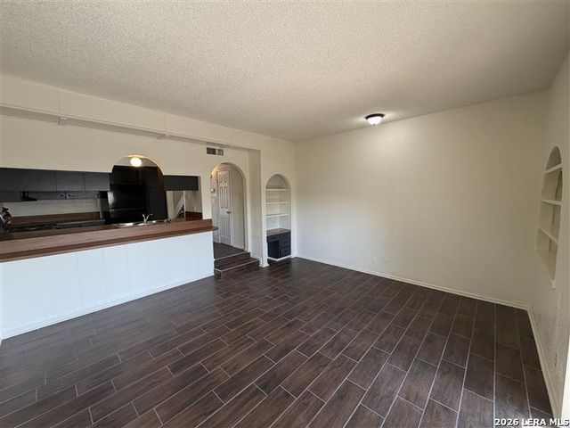 520 Gentleman Rd Apt 19, San Antonio, TX 78201