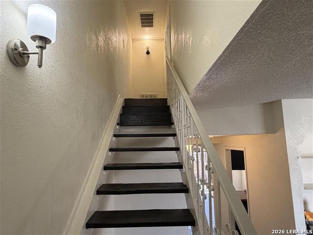 520 Gentleman Rd Apt 19, San Antonio, TX 78201