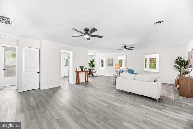 1228 HOLLY VISTA DR, Colonial Beach, VA 22443