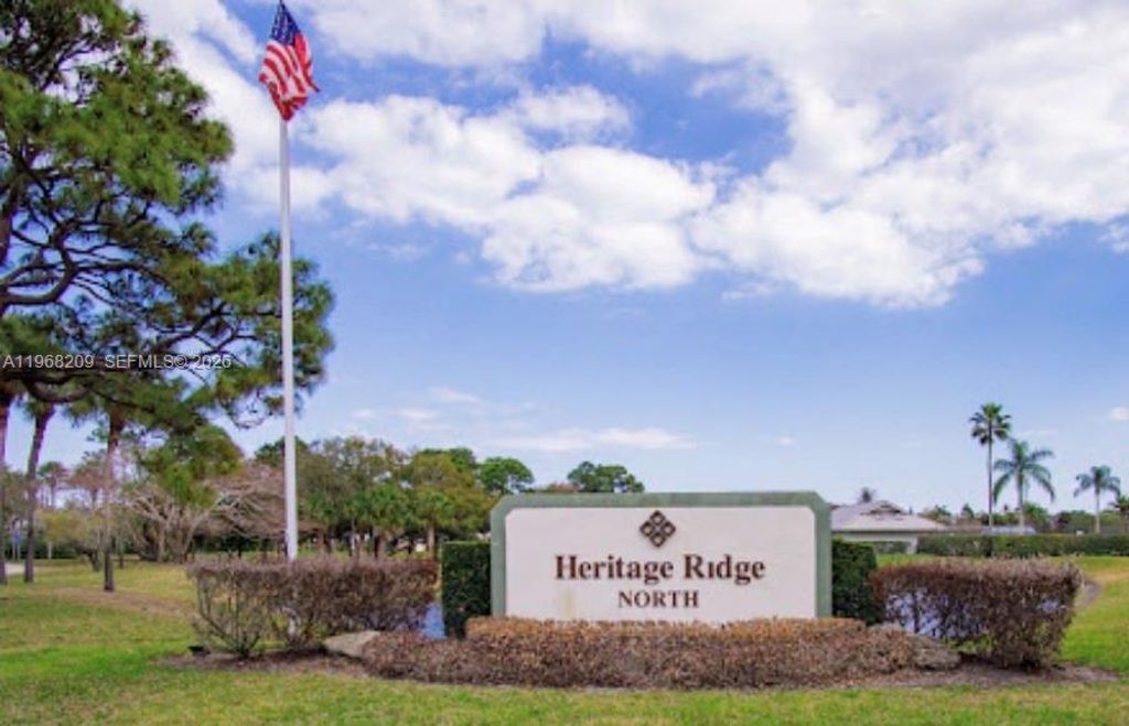 Image 32 of property listing at 7464 SE Concord Pl, Hobe Sound, FL 33455