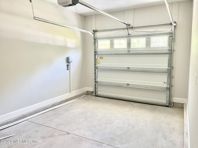 8764 BUTTERCUP Street, Jacksonville, FL 32210