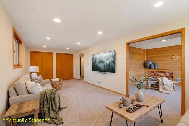 747 Terrace Drive, Roseville, MN 55113