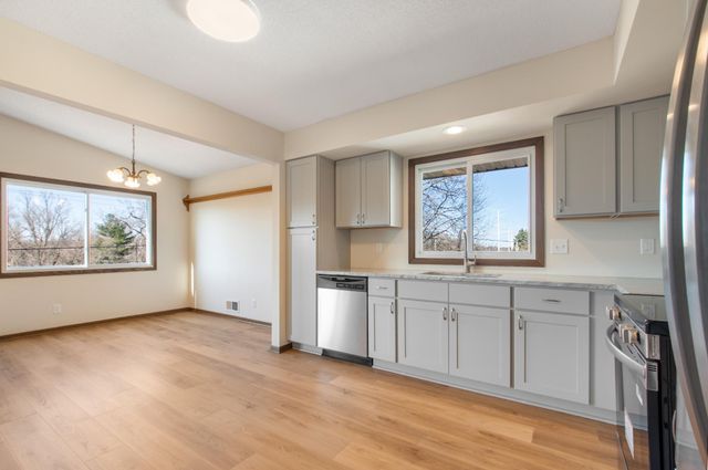 747 Terrace Drive, Roseville, MN 55113