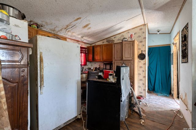 5818 Pioneer, San Antonio, TX 78245