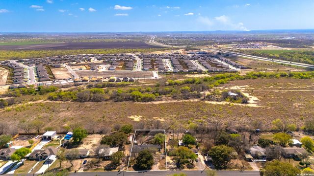 5818 Pioneer, San Antonio, TX 78245