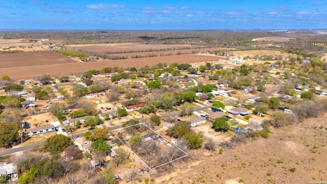 5818 Pioneer, San Antonio, TX 78245