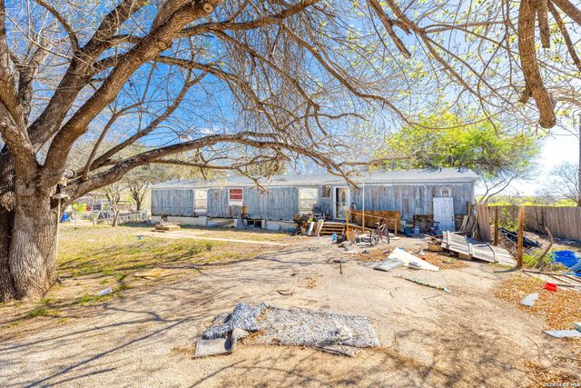 5818 Pioneer, San Antonio, TX 78245