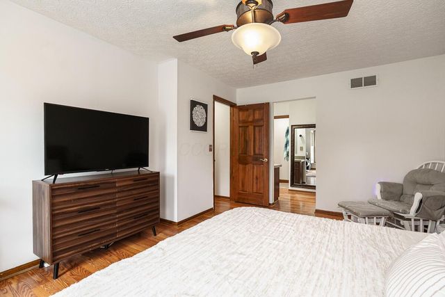 453 Whitson Drive, Columbus, OH 43230