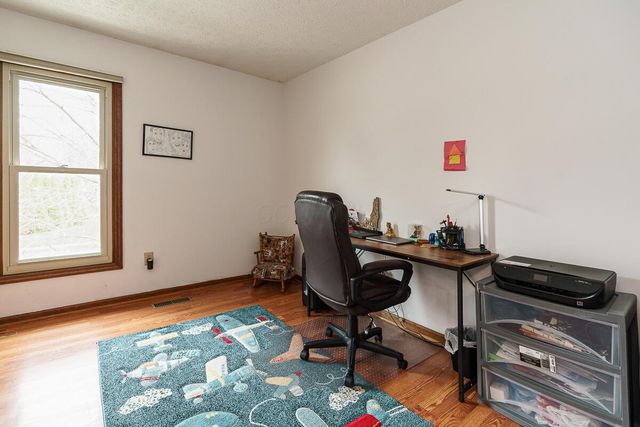 453 Whitson Drive, Columbus, OH 43230