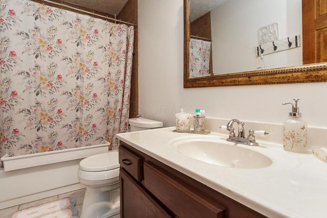 453 Whitson Drive, Columbus, OH 43230