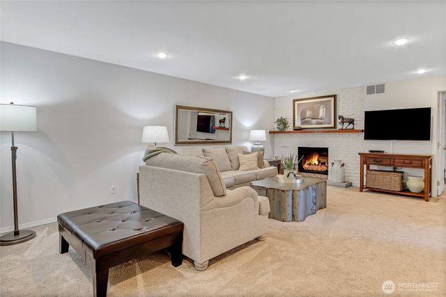 11405 24th Street E, Edgewood, WA 98372