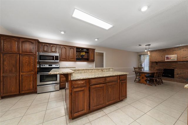 1550 REGAL OAK DRIVE, Kissimmee, FL 34744