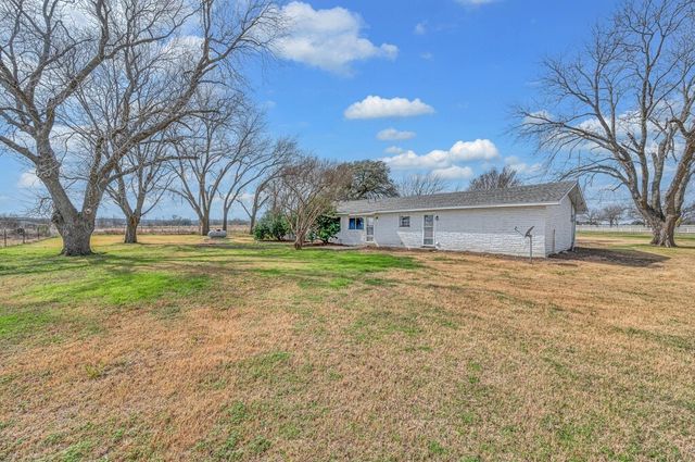 201 Old Steinbeck Road, Waco, TX 76708
